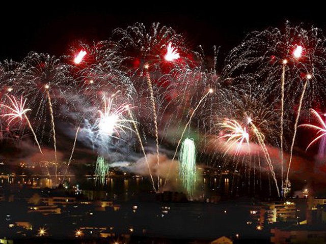 Fireworks Festival 2017 Cannes, Monaco, Antibes Juan les Pins