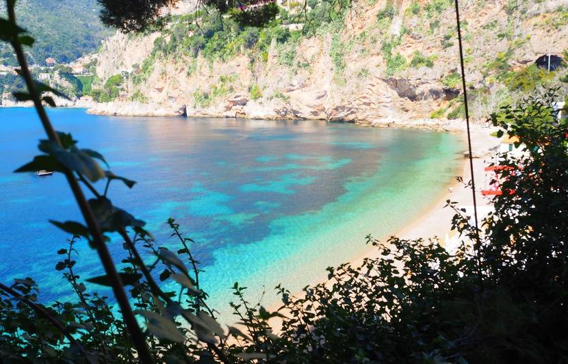 PLAGE SALIS - ANTIBES