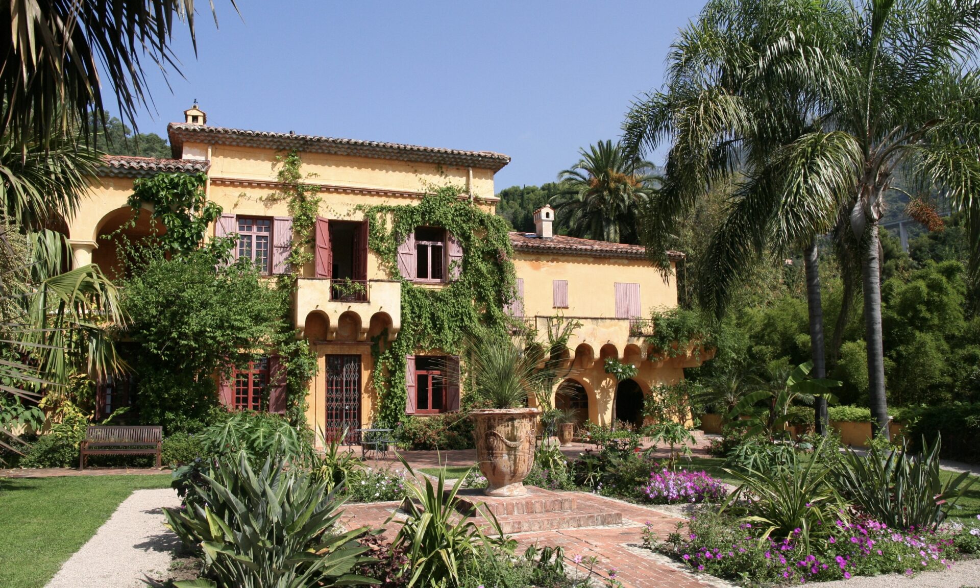 French Riviera Real Estate Investment : Top 5 Hilltop Hotspots