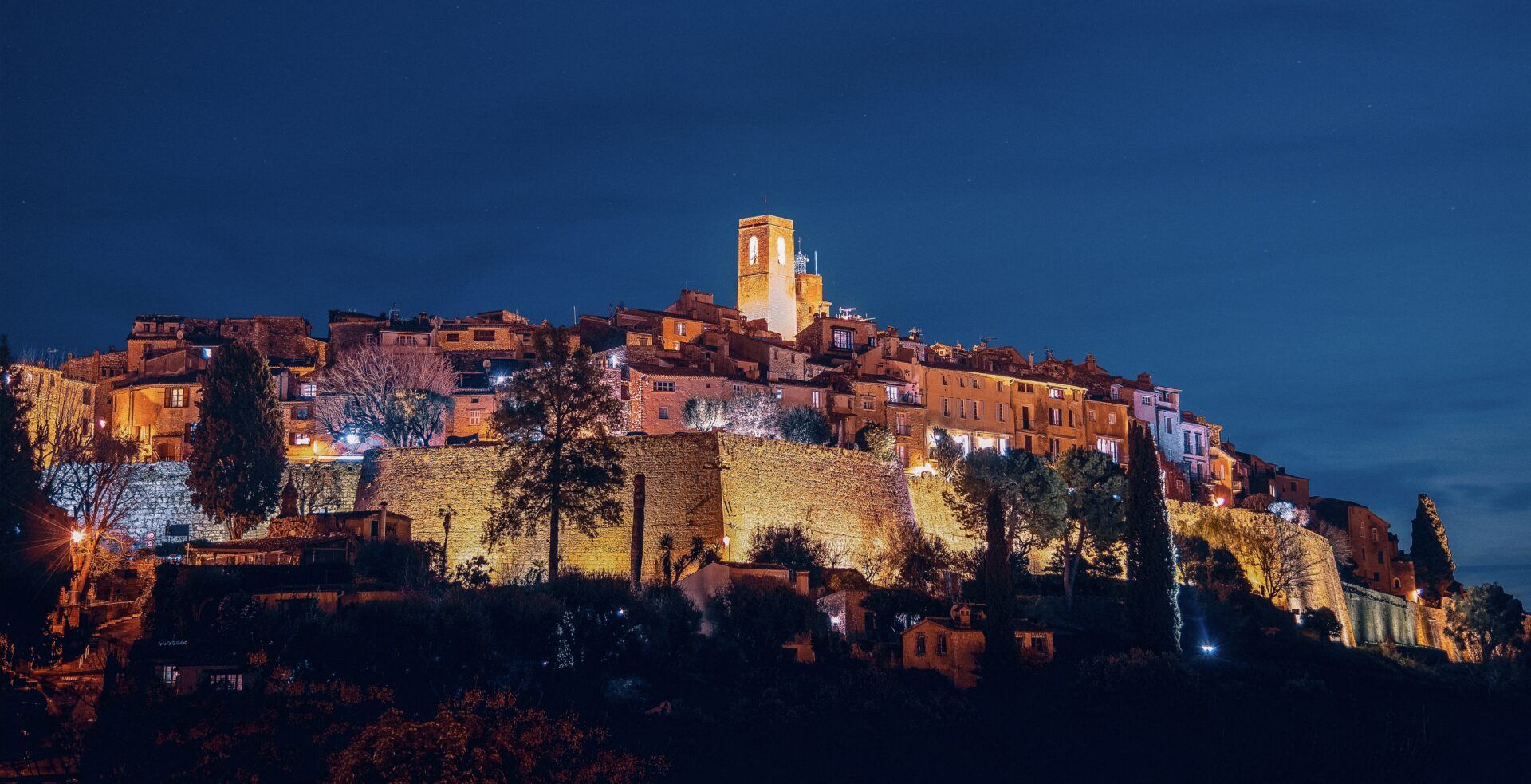 Living on the French Riviera: 5 Benefits for Frequent Travelers