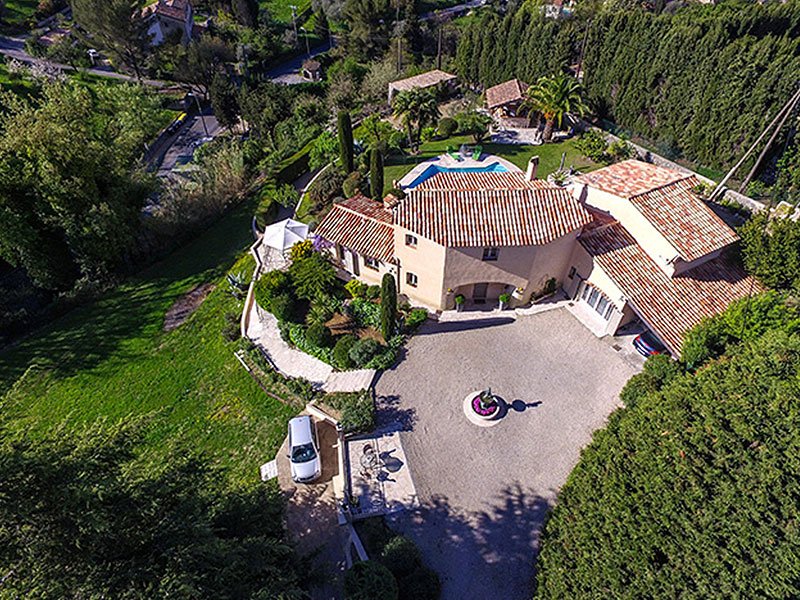 Perfect Provencal villa with pool, at 15 minutes from Cannes Croisette