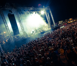 THE PLAGES ÉLECTRONIQUES - CANNES<br>9-10-11 AUGUST - 2019