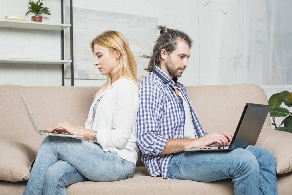 searching online to buy a home on the French Riviera