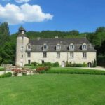 Dordogne Chateau with B&B Activity and 9 Hectares 6