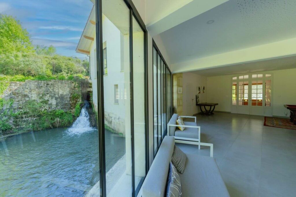 A Rare Opportunity: Bid on Le Moulin de Demptos Through Venteu and Living on the Côte d'Azur